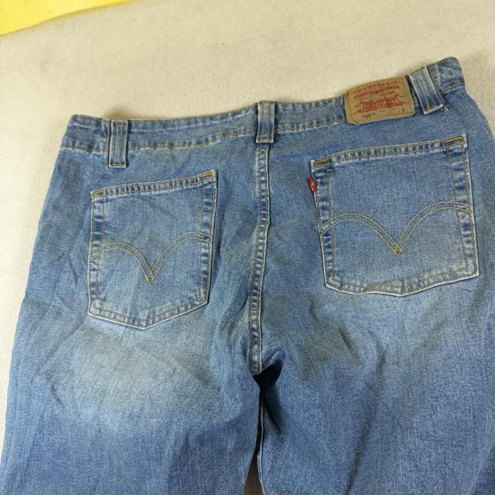 Levis 525 Nouveau Downtowner Bootcut Stretch Jeans Medium‎ Wash Blue Womens 16